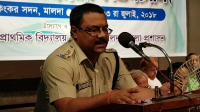 নির্বাচনের প্রাক্কালে সরানো হলো মালদার পুলিশ সুপার অর্ণব ঘোষকে