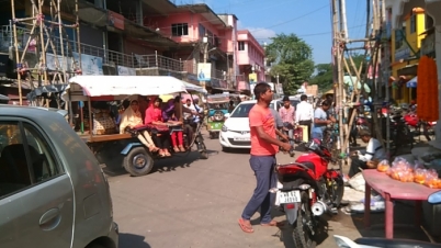 সিগনাল বাতি না থাকায় সমস্যায় গঙ্গারামপুরের আবালবৃদ্ধবনিতা