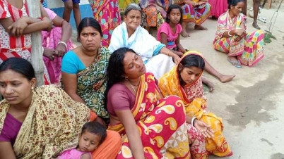 রেল লাইনের ধারে ক্ষতবিক্ষত যুবক উদ্ধারে চাঞ্চল্য