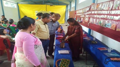 বেকার শিক্ষিত মহিলাদের স্বয়ম্বর হওয়ার প্রশিক্ষণ