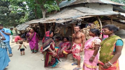 রাস্তাঘাট, বিদ্যুৎ ও পানীয় জলের দাবিতে ভোট বয়কটের ডাক গ্রামবাসী