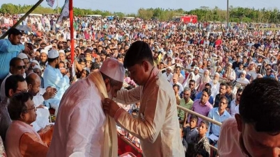 হাইলাকান্দিতে নির্বাচনী প্রচারে এআইউডিএফ প্রধান মাওলানা বদরুদ্দিন