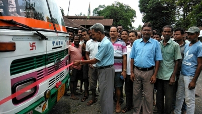 ২০ বছর দাবীর পর যাত্রীবাহী বাস পেল বামনডাঙ্গার মানুষ