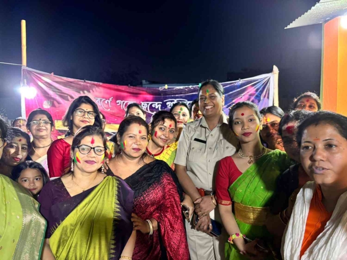 আন্তর্জাতিক নারী দিবসে মালদায় ‘কলতান’ মহিলা গানের দলের বর্ণাঢ্য অনুষ্ঠান