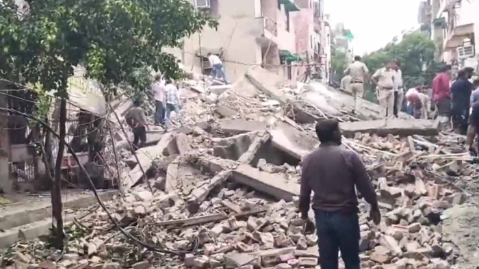 টানা বৃষ্টিতে দিল্লি-পুণেতে বাড়ি ধস, ওয়েনাড়ে উদ্ধার অভিযান