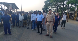 পাকুড়-বাংলা সীমান্তে ফের চালু টোটো স্ট্যান্ড, স্থায়ী সমাধানের অপেক্ষায় সীমান্তবাসী পাকুড়-বাংলা সীমান্তে ফের চালু টোটো স্ট্যান্ড, স্থায়ী সমাধানের অপেক্ষায় সীমান্তবাসী