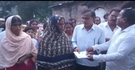অসুস্থ পরিবারের পাশে সাগরদিঘির তৃণমূল বিধায়ক বাইরন বিশ্বাস