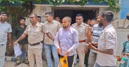ভুয়ো পরিচয়পত্রে ভারতীয় সেজে বসবাস! শামশেরগঞ্জে গ্রেপ্তার বাংলাদেশি ভুয়ো পরিচয়পত্রে ভারতীয় সেজে বসবাস! শামশেরগঞ্জে গ্রেপ্তার বাংলাদেশি