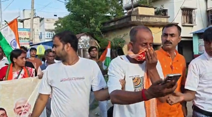 সামনে হাঁটা নিয়ে বচসা থেকে হাতাহাতি, তিরঙ্গা যাত্রায় আহত বিজেপি কর্মী